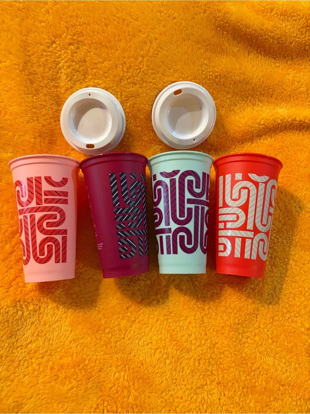 Set of 4 Reusable Starbucks  Patterned Cups